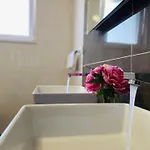 Luxury Penthouse Sky & Jacuzzi-olivia Appartement *