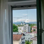 Luxury Penthouse Sky & Jacuzzi-olivia Appartement *