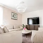 Appartement Luxury Penthouse Sky & Jacuzzi-olivia Međugorje