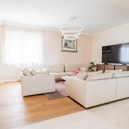 Lägenhet Luxury Penthouse Sky & Jacuzzi-Olivia Medugorje Međugorje