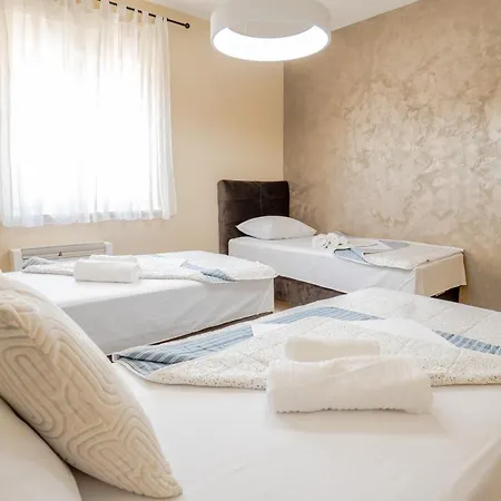 Penthouse Olivia - Private Jacuzzi