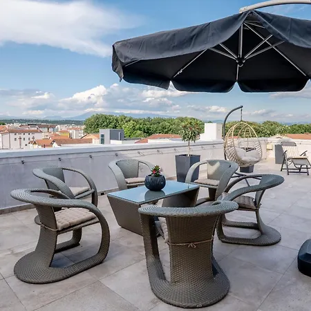 Luxury Penthouse Sky & Jacuzzi-Olivia Medugorje *