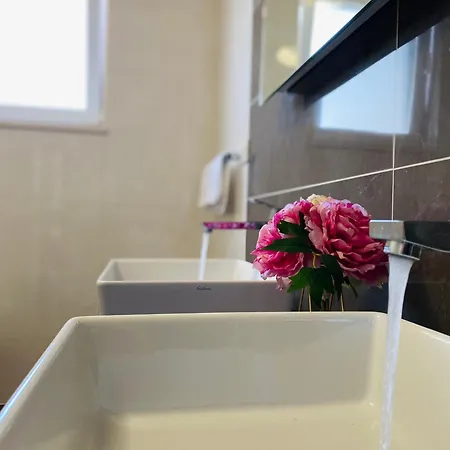 Luxury Penthouse Sky & Jacuzzi-Olivia Medugorje Lägenhet *