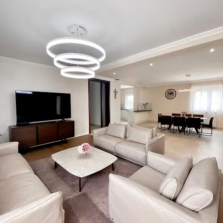 Lägenhet Luxury Penthouse Sky & Jacuzzi-Olivia Medugorje Međugorje