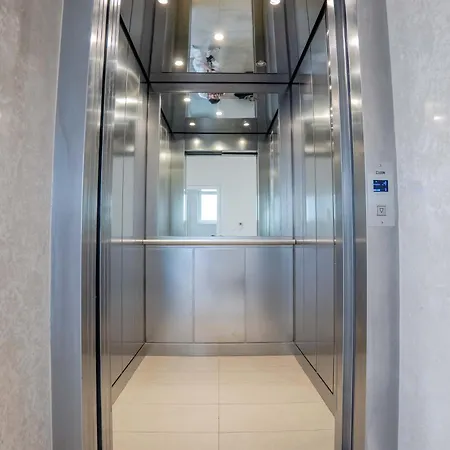 Luxury Penthouse Sky & Jacuzzi-Olivia Medugorje Međugorje