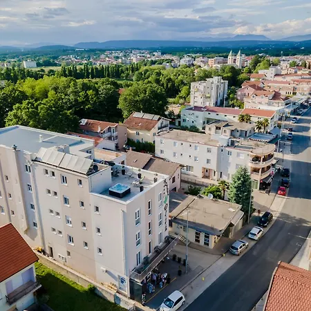 Luxury Penthouse Sky & Jacuzzi-Olivia Medugorje * Međugorje