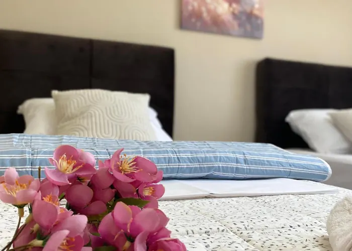 Luxury Penthouse Sky & Jacuzzi-olivia 公寓