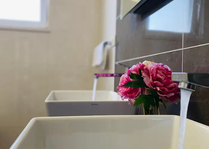 Luxury Penthouse Sky & Jacuzzi-olivia 公寓 *