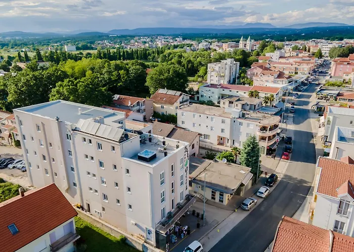 Luxury Penthouse Sky & Jacuzzi-olivia * Međugorje