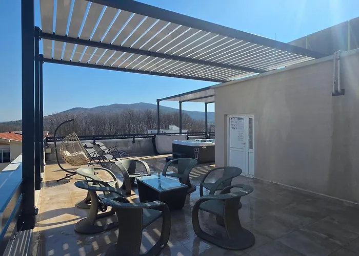 Luxury Penthouse Sky & Jacuzzi-olivia * Međugorje